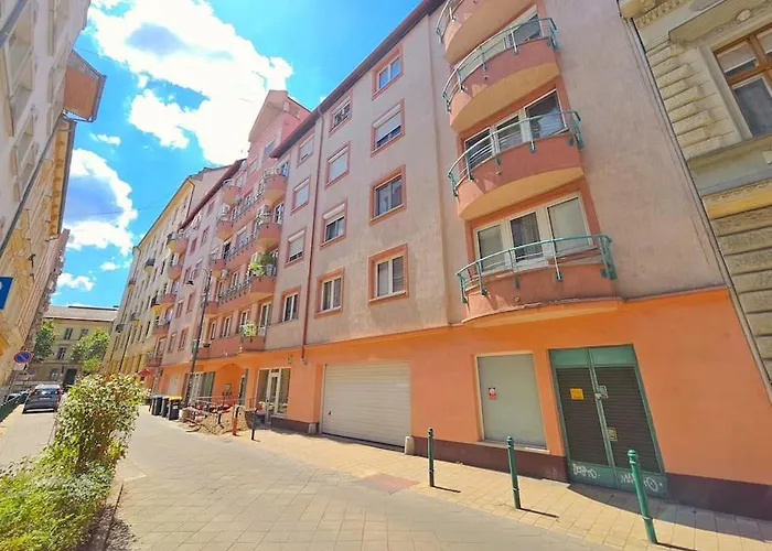 Berzenczey Apartment